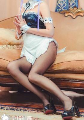 在电影院里挺进h