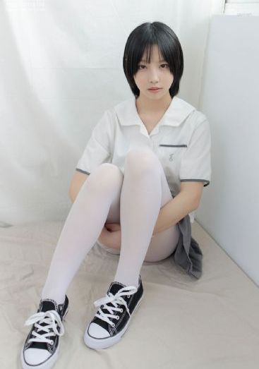 在逆光中告白电视剧免费观看高清