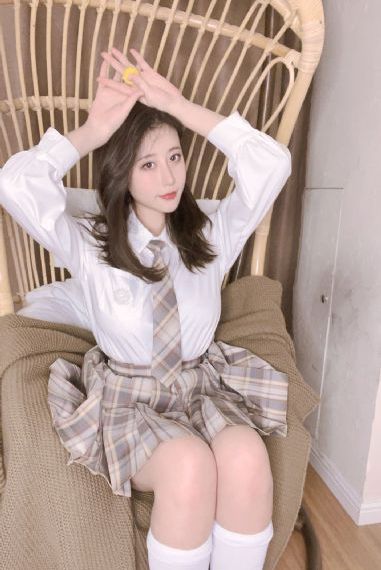 女大学生按摩