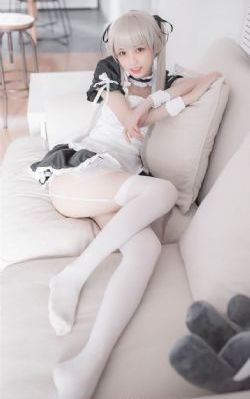 困在同一天一千年